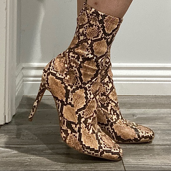 Missguided Tan Snakeskin Heeled Boots - Picture 3 of 3